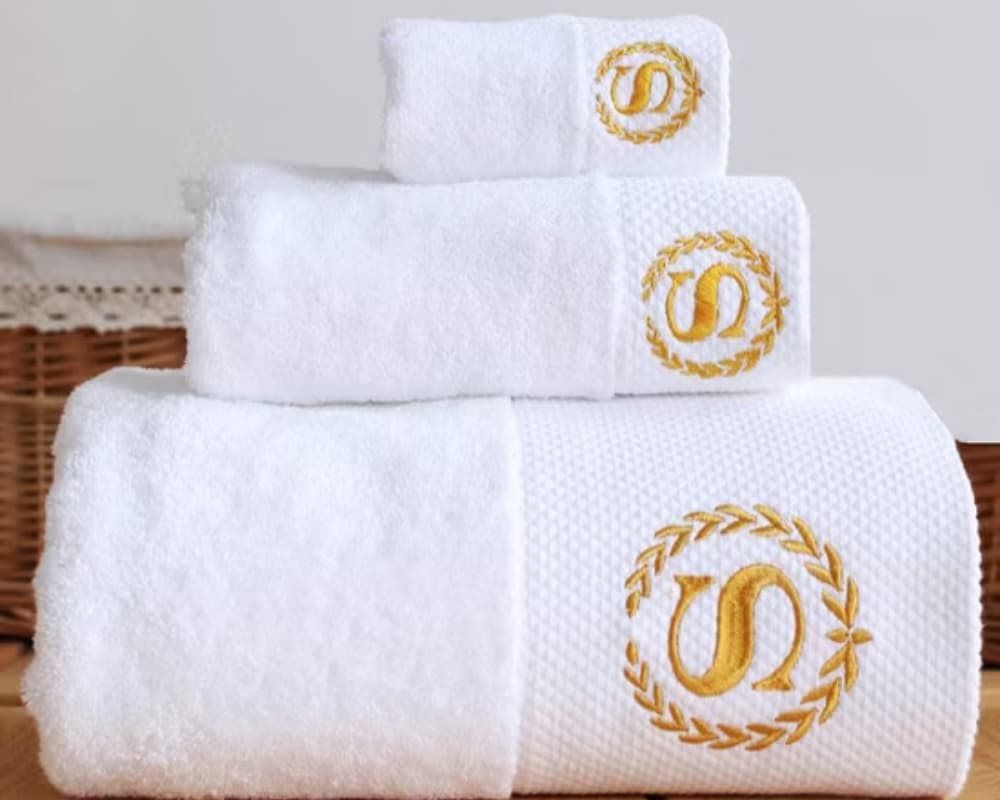 Kurumsal Kimlikte Bütünlük: Havludan Amerikan Servise Logo Kullanımı