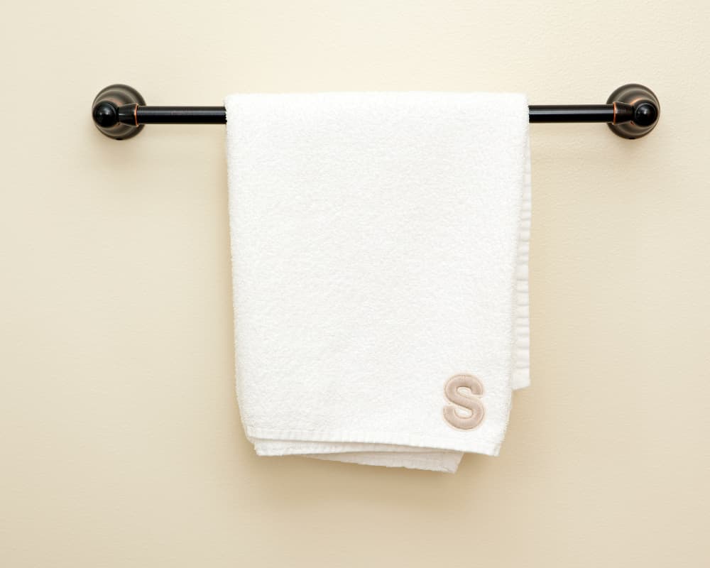 Kabartma (Jakarlı) Logo ile Dokuma Logo Arasındaki Farklar